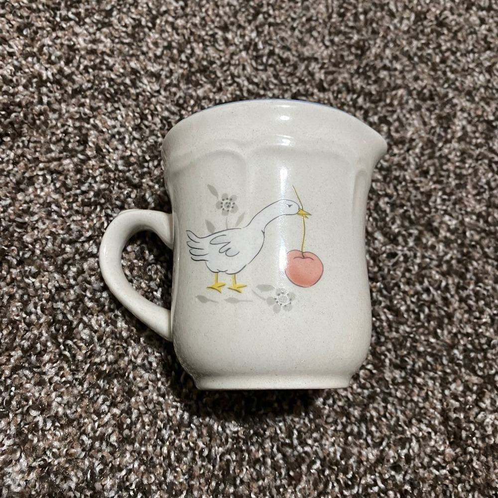 International Stoneware Cream Pitcher Goose Cherry‎ Strawberry Blue Rim Vintage